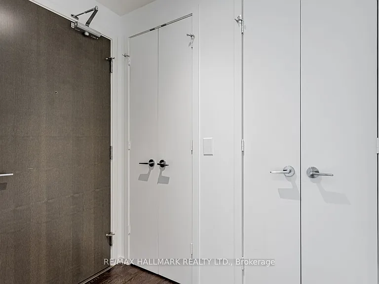101 Charles St E #1706 — Photo 3