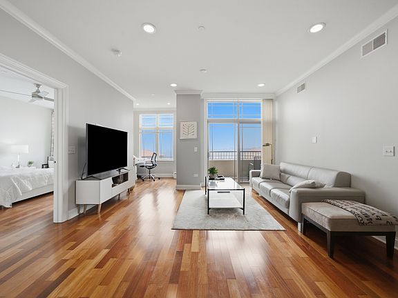 3rd image of 40 Prairie Park Dr APT 702