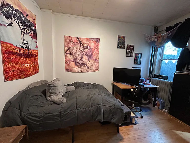 3652 W Fullerton Ave #1-R — Photo 3