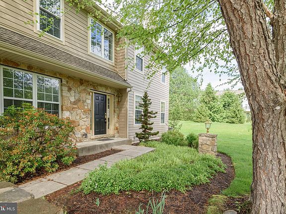 2nd image of 309 Lea Dr