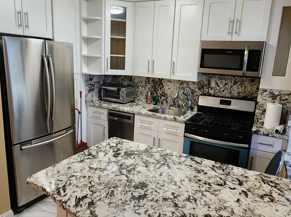 141-39 Union Turnpike image 3 of 15