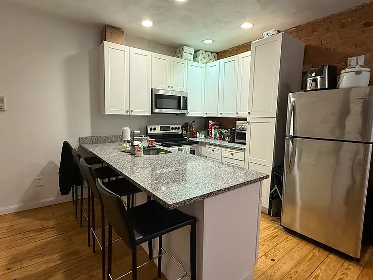 611 Columbus Ave #4 — Photo 2