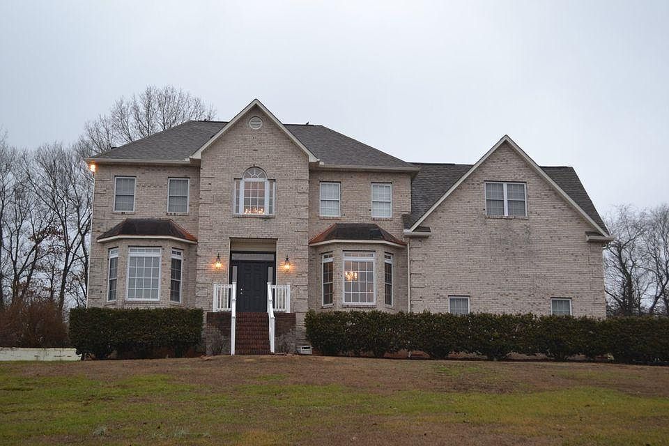 1st image of 139 Giffin Cir