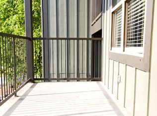 298 Acorn Oaks Cir #1B-1BA-820SQFT, Chattanooga, TN 37405