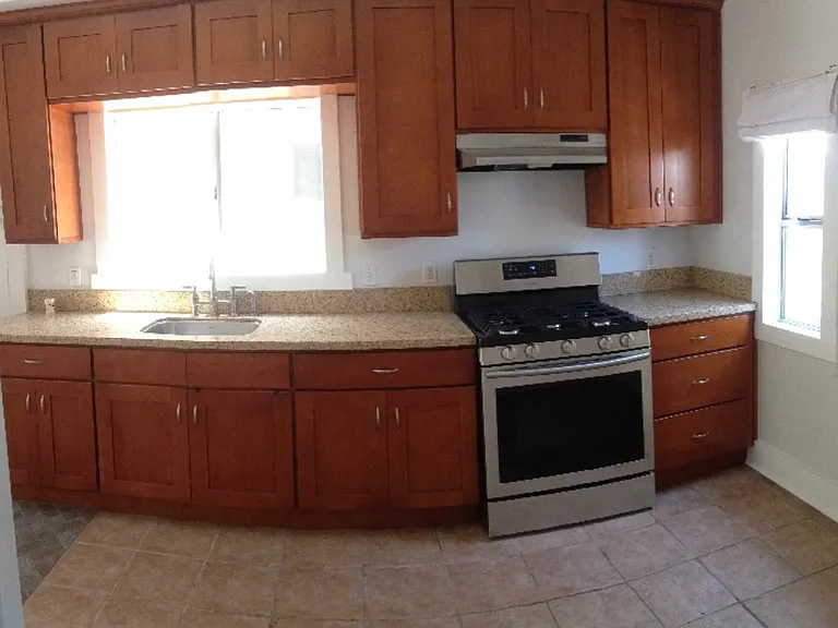1804 Bellevue Ave — Photo 4
