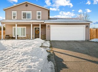 6702 Crestfields Rd, Yakima, WA 98903