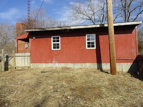 3rd image of 6200 Cincinnati Rd