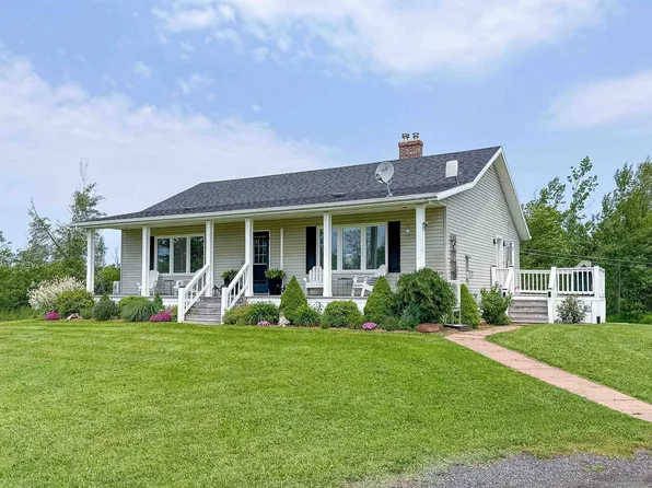 190 Saint Peters Harbour Rd W, Saint Patrick's Parish, PE C0A 1S0
