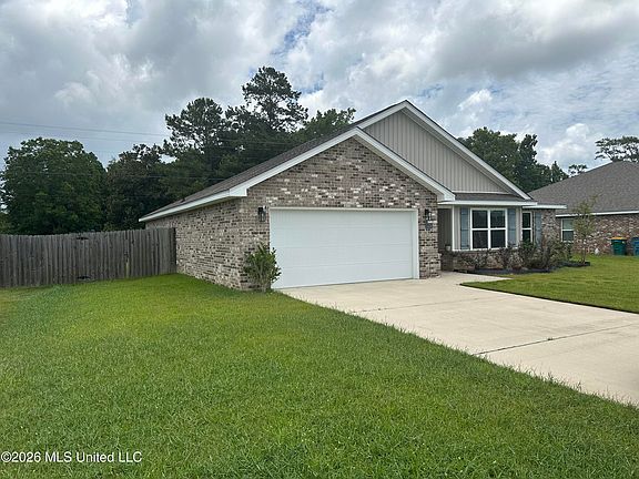 4th image of 15250 Cypress Way