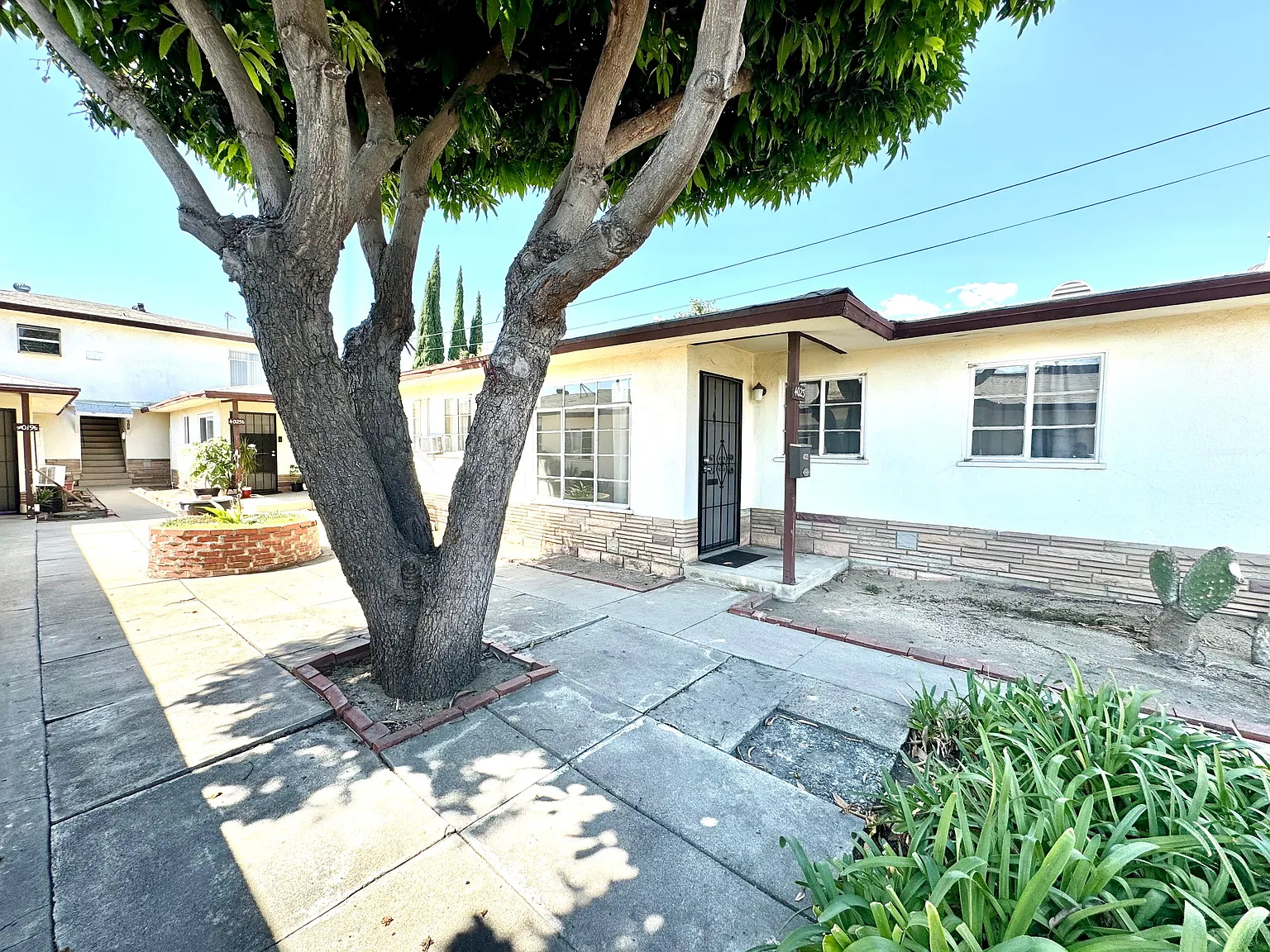 4023 Muscatel Ave — Photo 2
