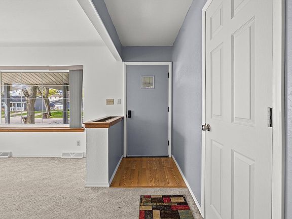 3rd image of 3317 Kennsington Square ROAD
