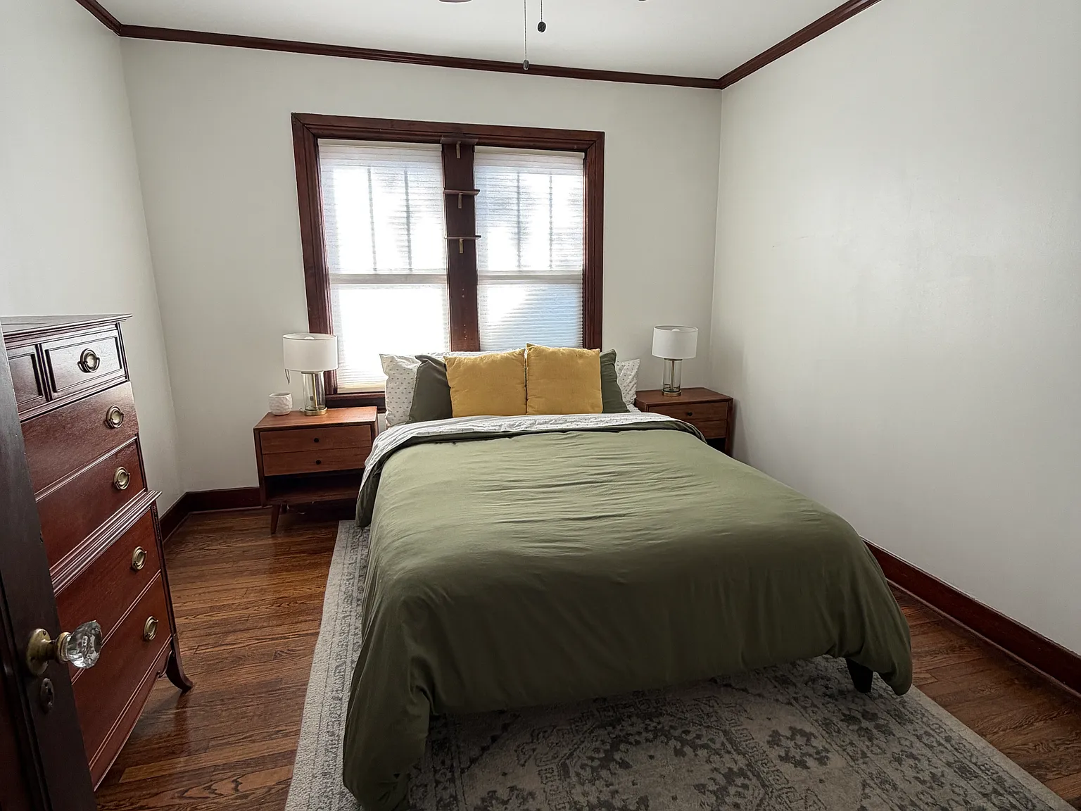 4 bed, 2147 sqft, $1,500 — Photo 1