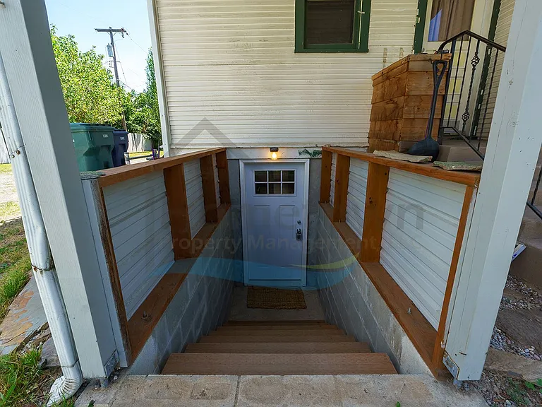 801 E Harrison Ave — Photo 7