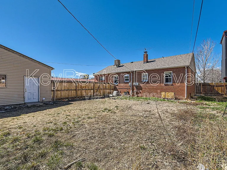 1540 N Zenobia St — Photo 14