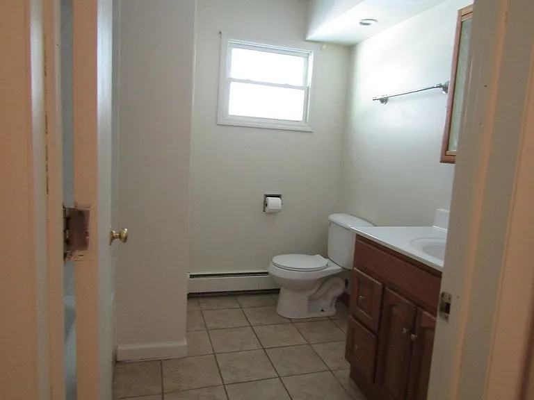 1820 Shiffler Ave — Photo 14