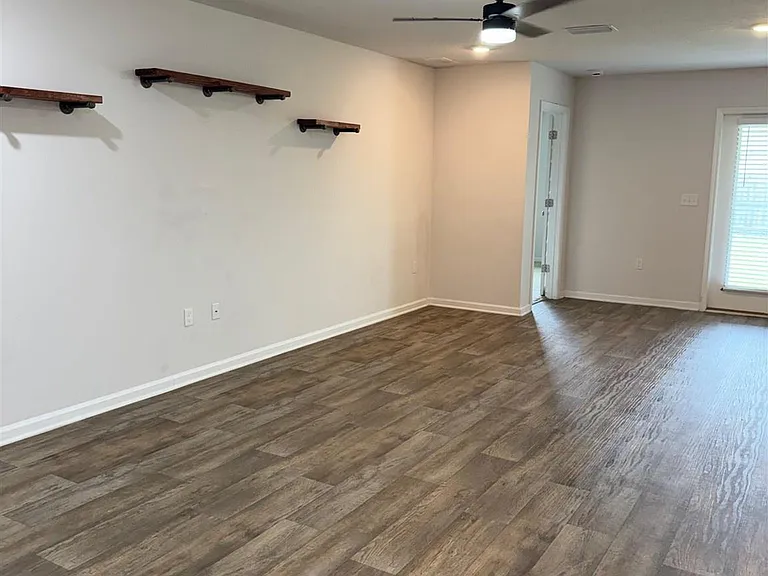 5628 Fulcina Ct — Photo 12