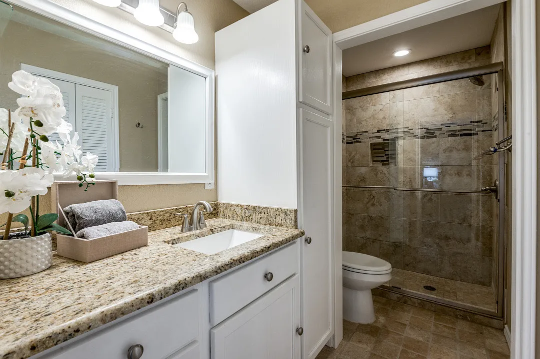4 bed, 1556 sqft, $2,625 — Photo 4