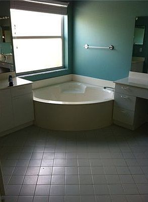 5th image of 614 NW 155th Ter