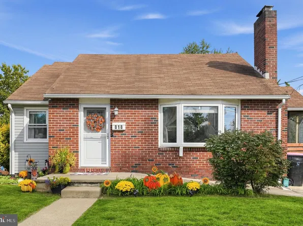 818 Price Ave, Glendora, NJ 08029
