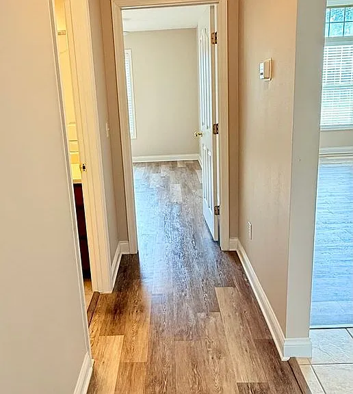 1148 S Elmwood Ave — Photo 24