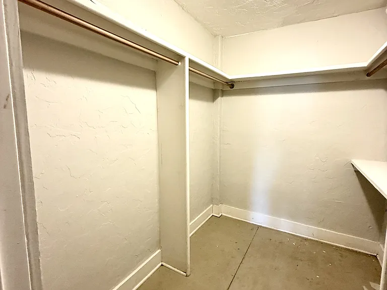 126 W Main St #B — Photo 13