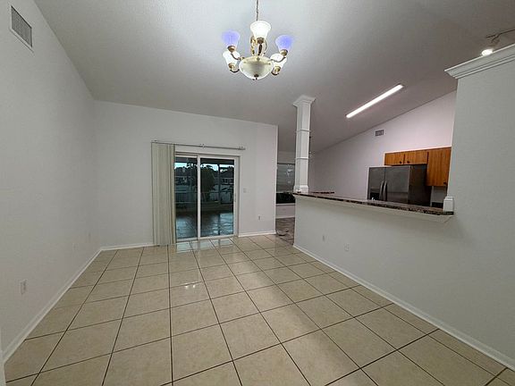 5th image of 1307 Laurel Glen Dr