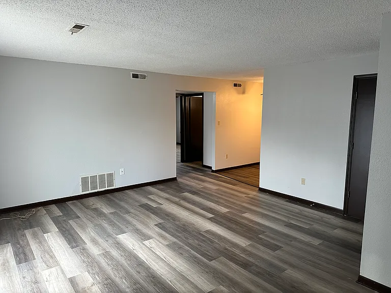 204 Granada Blvd #C — Photo 8