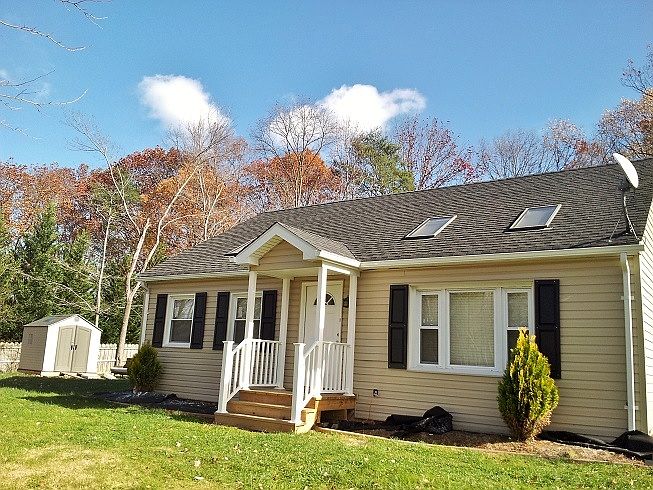 Charming Cape Cod Home For Rent