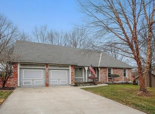 1012 SW Lorman Dr, Lees Summit, MO 64081