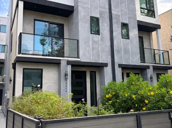 14553 Benefit St, Sherman Oaks, CA 91403
