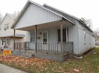 314 5th St, Lincoln, IL 62656