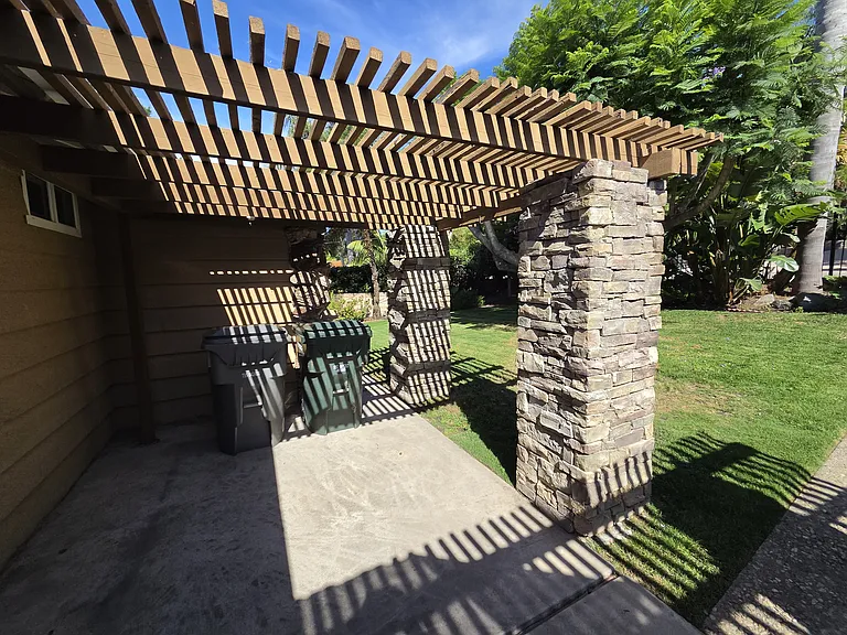1037 Alta Vista Dr — Photo 62