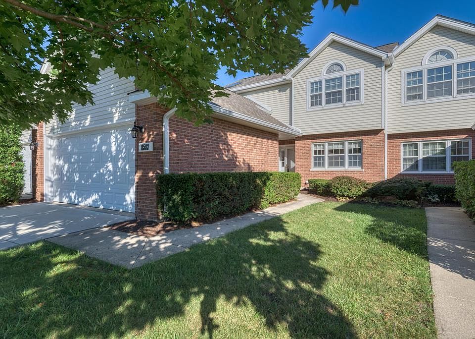1st image of 8593 Sandalwood Dr