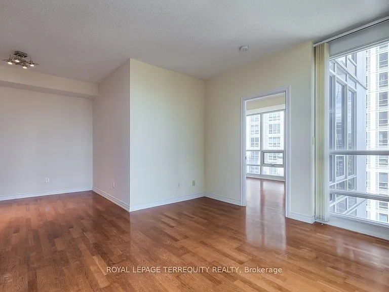 761 Bay St #3202 — Photo 12