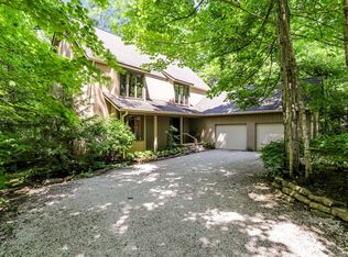 100 Spring Dr, Zionsville, IN 46077
