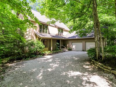 100 Spring Dr, Zionsville, IN, 46077