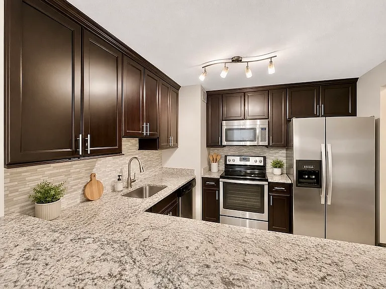 200 N Dearborn St #1205 — Photo 7