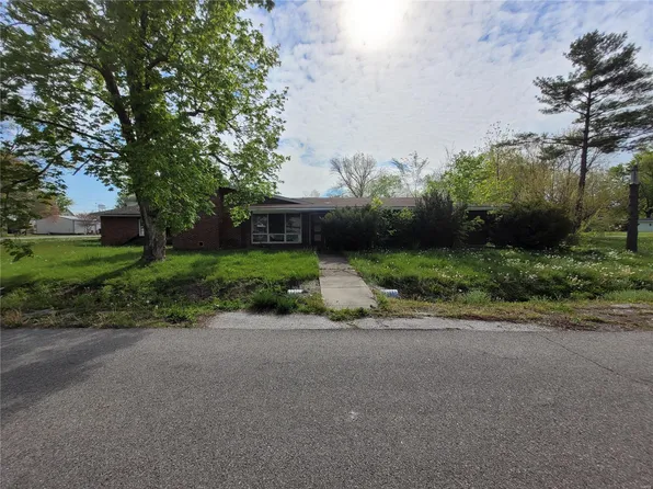 301 S Western St, Laddonia, MO 63352