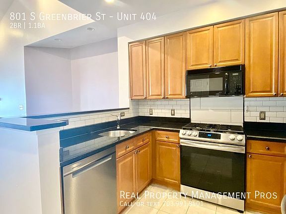 3rd image of 801 S Greenbrier St APT 404