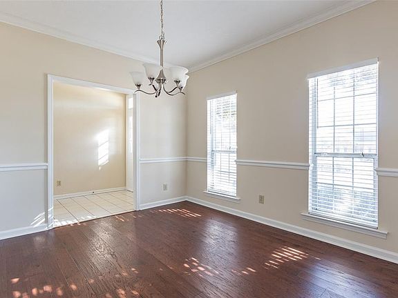 3rd image of 6301 John Dunn Ct E