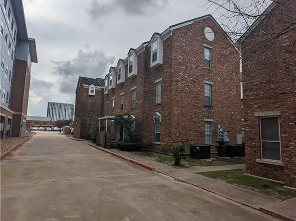 400 Nagle St APT 109, College Station, TX 77840