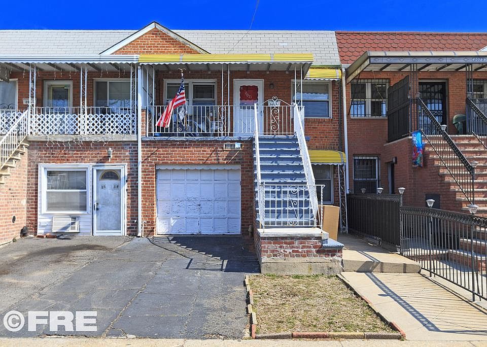 1st image of 2071 E 67th St