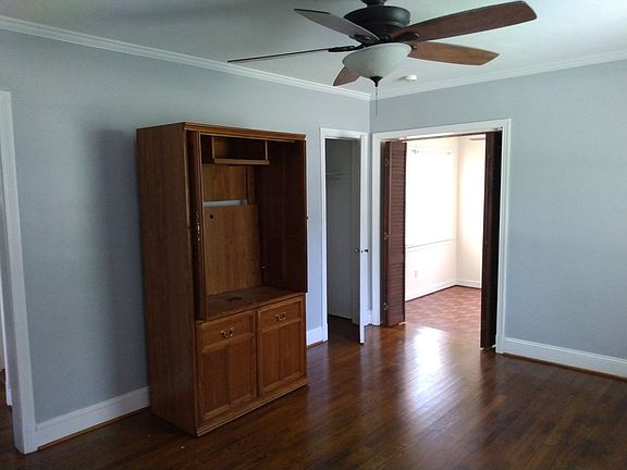 All furniture to be removed