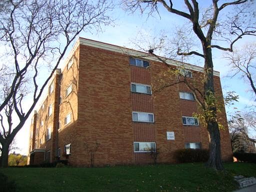 1st image of 1819 W Thome Ave APT N202