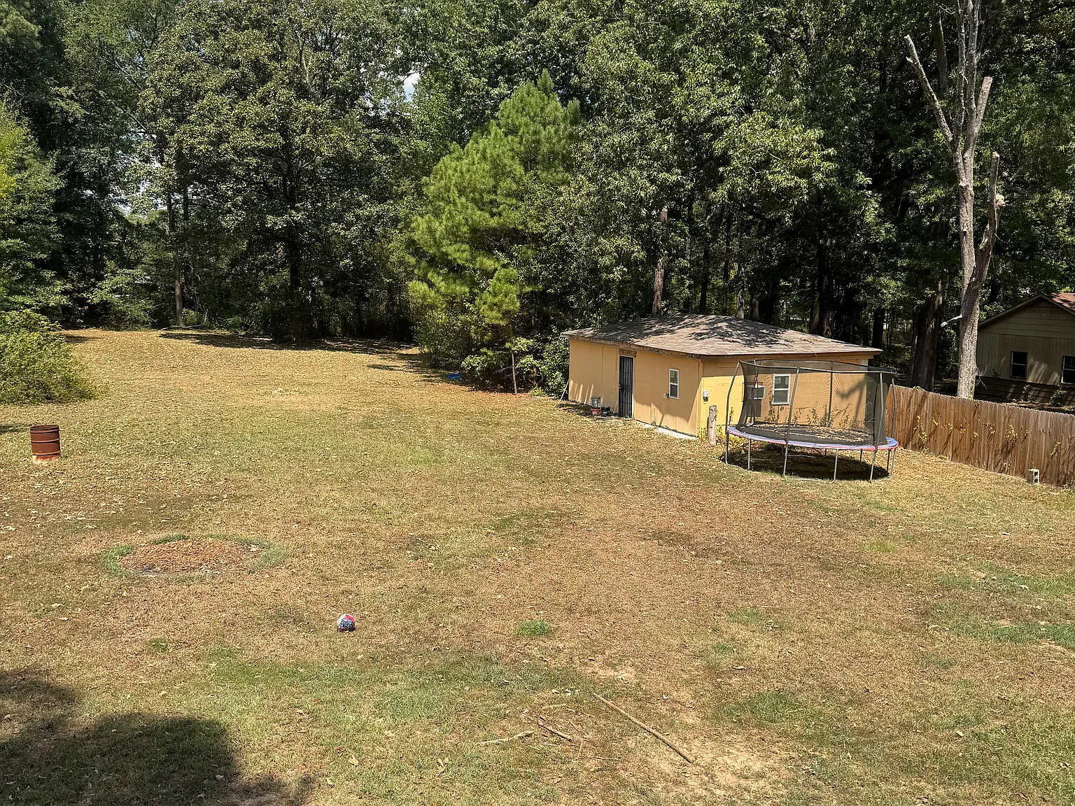 3 bed, 2208 sqft, $2,000 — Photo 4