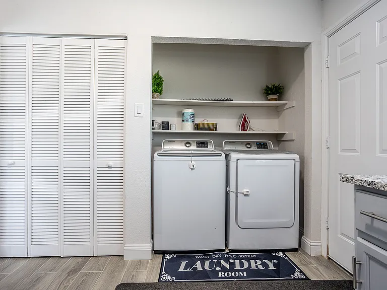 2734 Sherry St — Photo 8