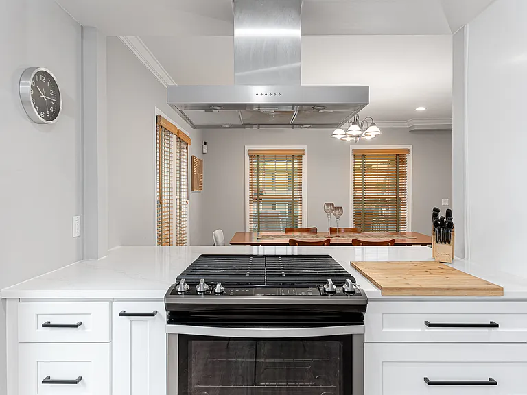 119 Seaside Ave #A — Photo 6