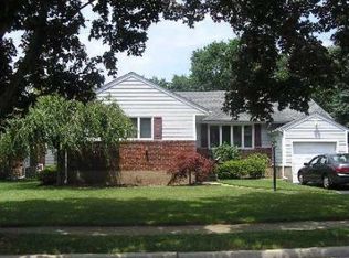 1869 Henry Rd, Merrick, NY 11566