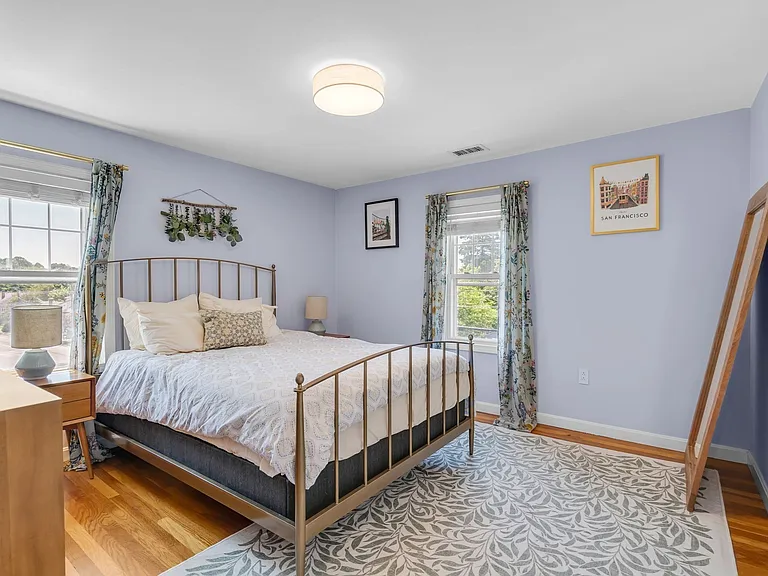 181 Lexington St #181 — Photo 4