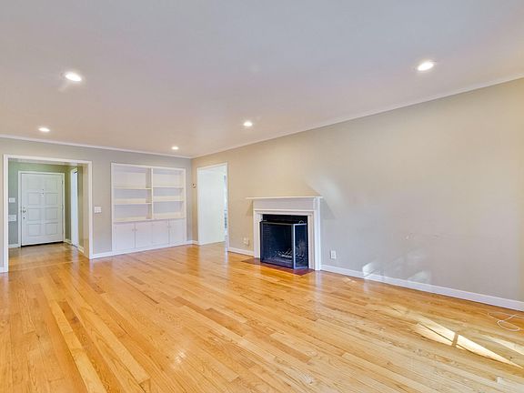 5th image of 1302 Greenwood Ave